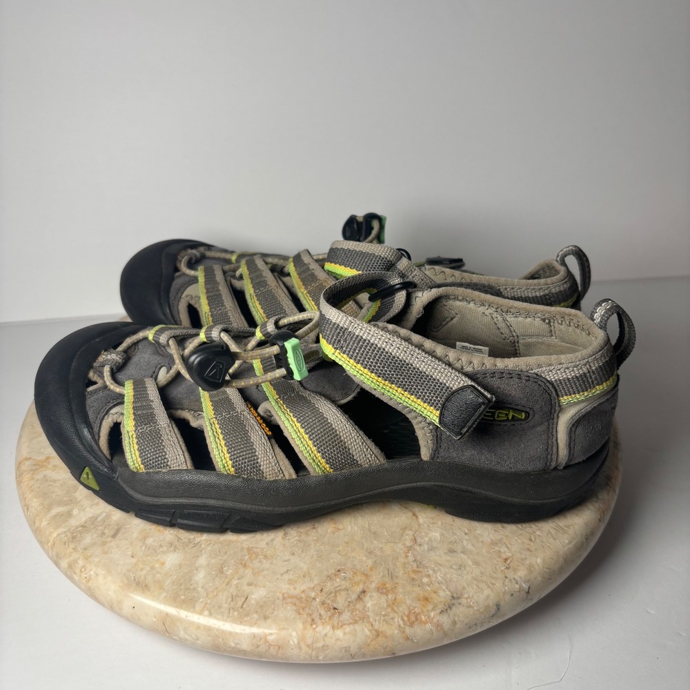 Keen Newport H2 Sandals Size 5 Gray Green Waterproof Hiking Water Shoes